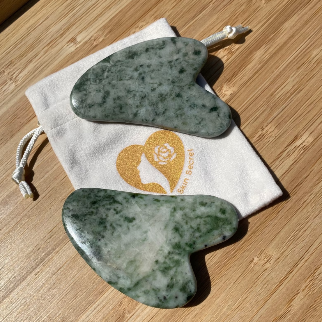 Moss in Snow Heart Gua Sha